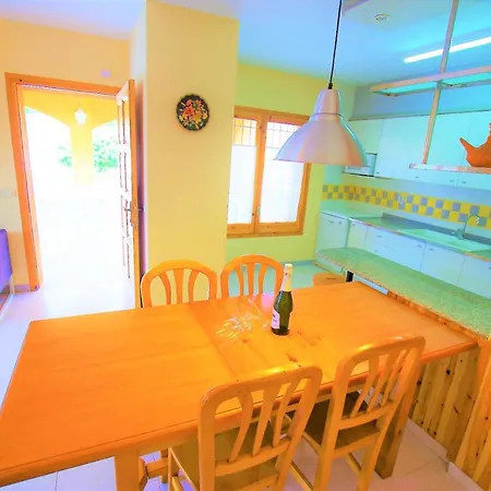 Holiday home V&v Lloret: Beachside With Private Pool