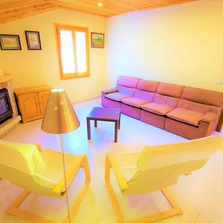 V&v Lloret: Beachside With Private Pool *