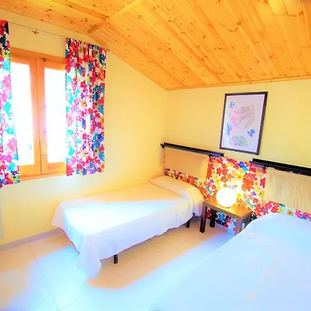 V&v Lloret: Beachside With Private Pool Holiday home